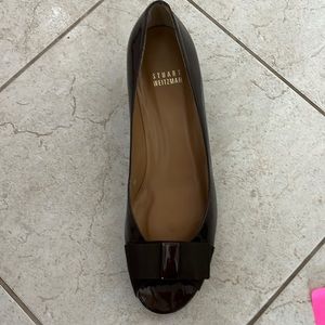 Stuart Weitzman-brand new condition- size8- bronze patten leather beautiful shoe